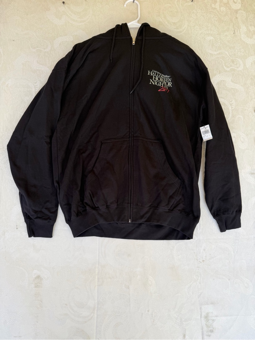Universal Studios 2017 Black Zip-Up Hoodie Jacket with Small Chest Graphics